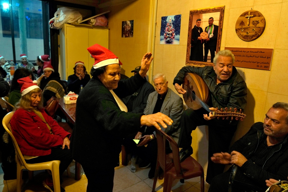 Ο γύρος του κόσμου μέσα από τα Χριστούγεννα-7