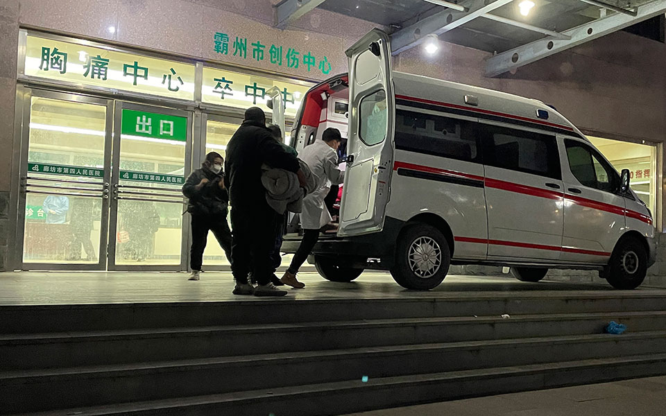 Κορωνοϊός – Κίνα: Στο «κόκκινο» τα νοσοκομεία – Κραυγή αγωνίας από τους γιατρούς-1