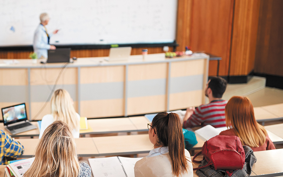 Πόλεμος στα ΑΕΙ για την επάρκεια εκπαιδευτικών-1