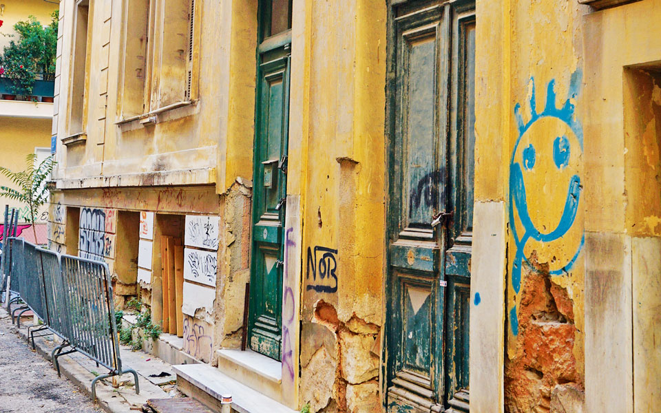 τα-σιωπηλά-σπίτια-της-κυψέλης-562169764