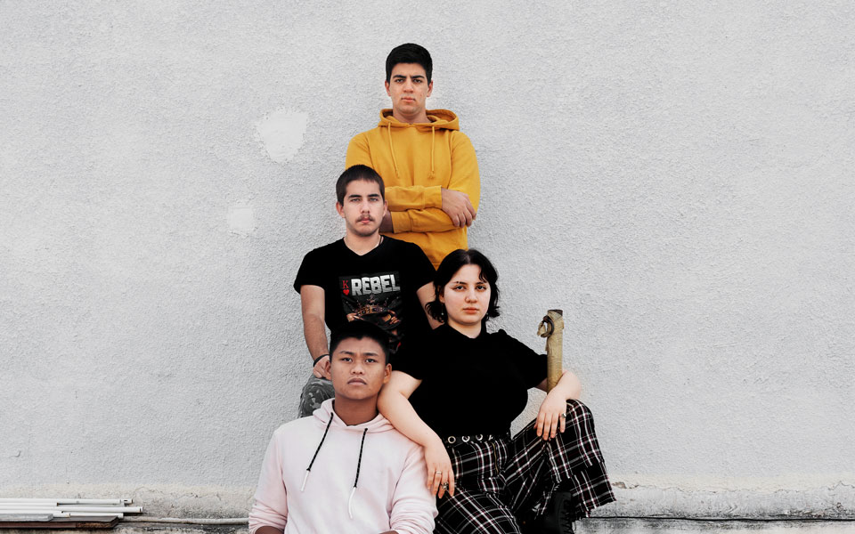 ο-γκρίζος-μικρόκοσμος-ενός-αθηναϊκού-562169398