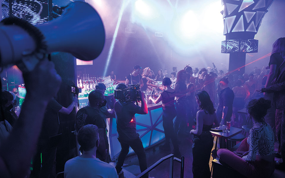 Γιατί οι Σουηδοί γυρίζουν τις σειρές τους στην Αθήνα;-7