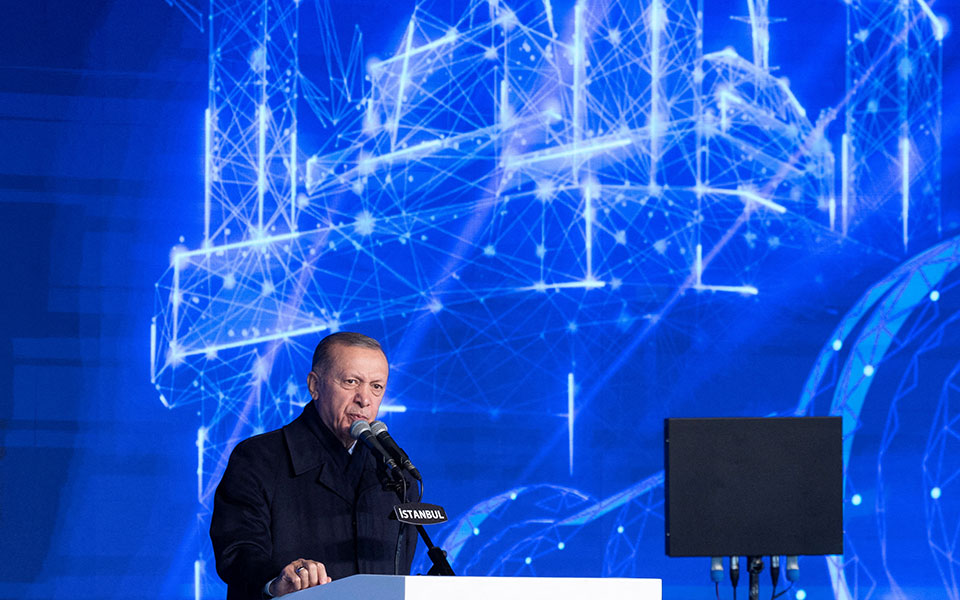 νέα-πρόκληση-ερντογάν-μην-τα-βάζετε-μ-562192738