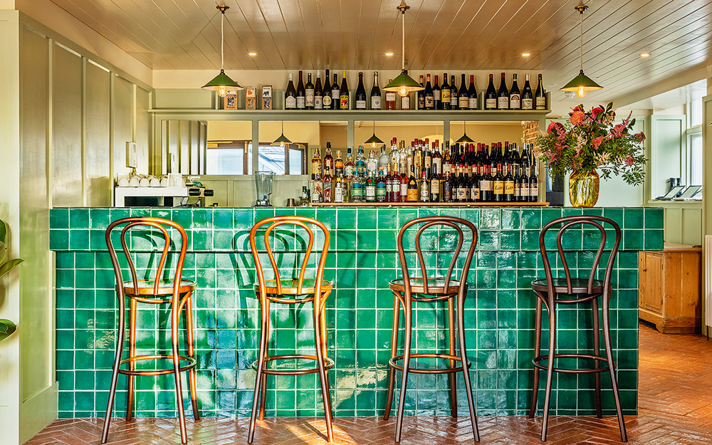 το-fort-road-hotel-φέρνει-τους-λονδρέζους-στη-margate-562181995