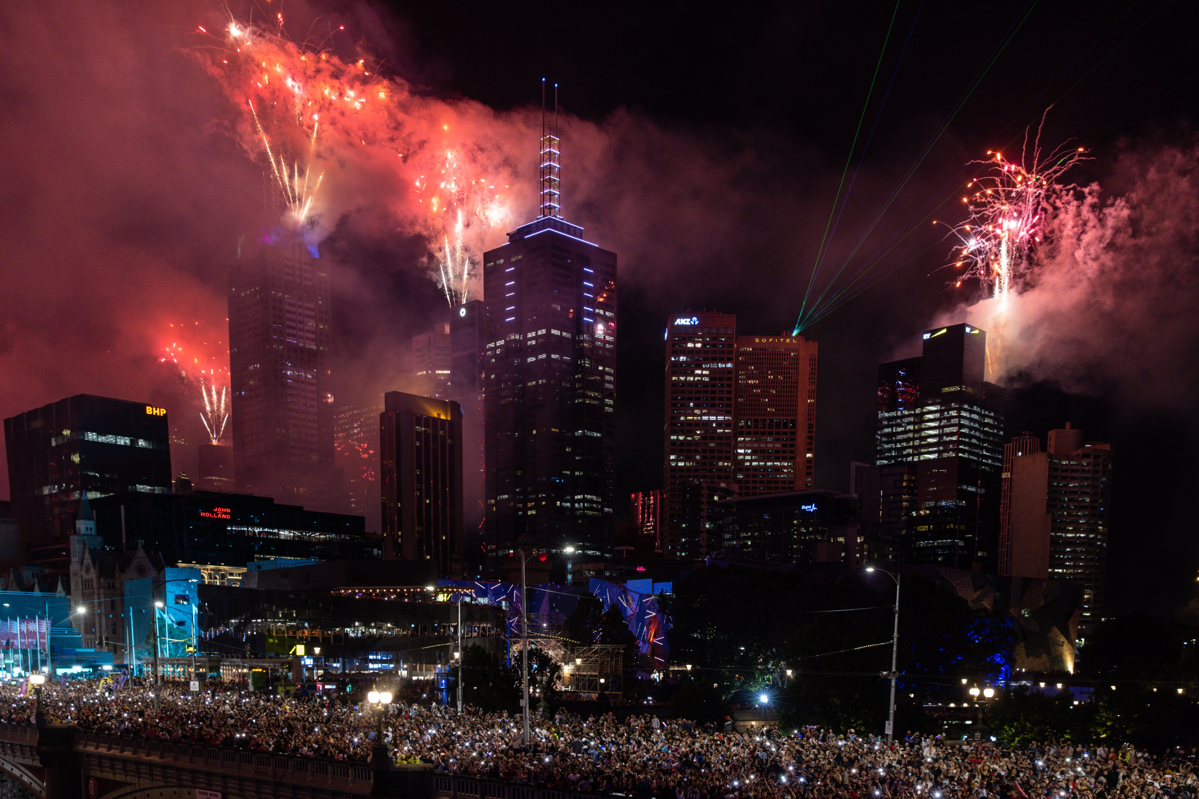 Πρωτοχρονιά 2023: Ο πλανήτης υποδέχθηκε το νέο έτος με πυροτεχνήματα και ελπίδες (εικόνες)-7