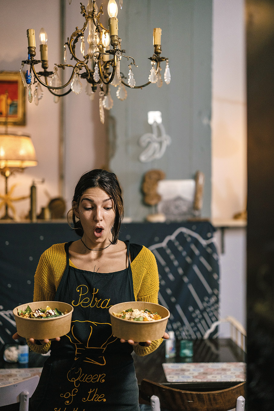 Τι κάνουν όλοι στη Φειδίου;-6
