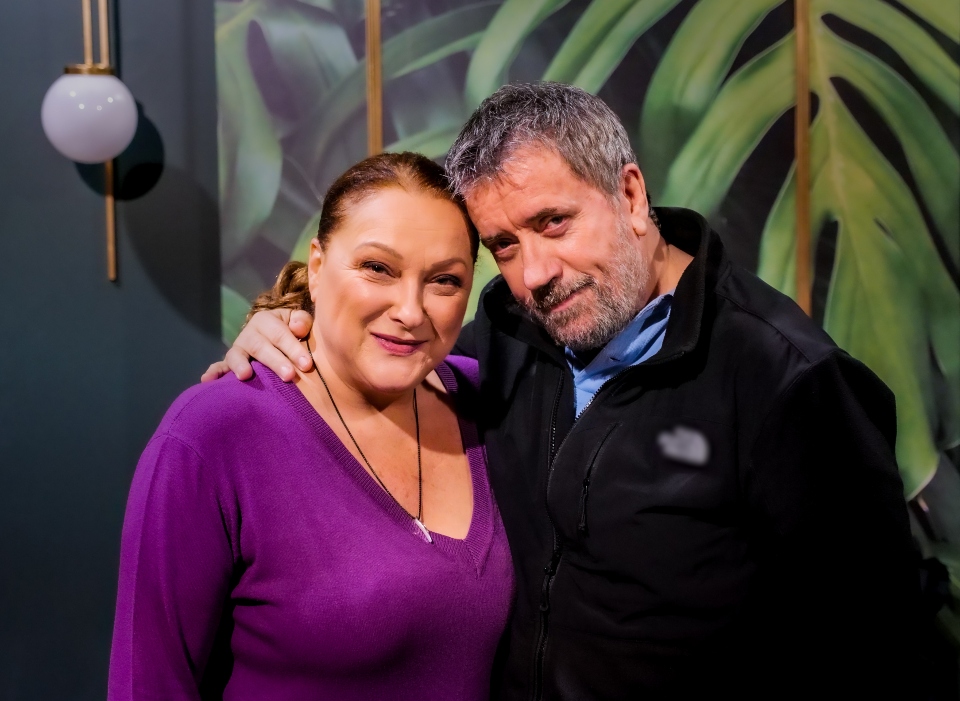 βίντεο-κ-ένα-απόγευμα-με-τη-ρένια-λου-562186678