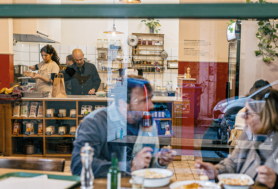 Τι γίνεται στις ανοιχτές κουζίνες της Αθήνας;-5
