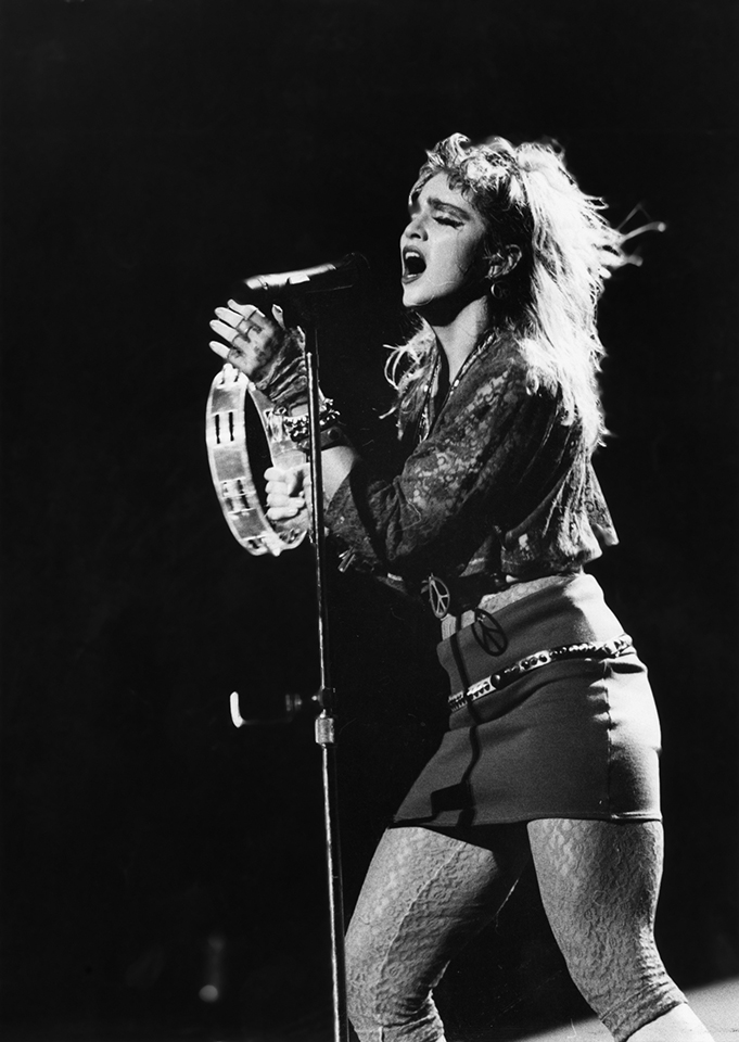 Μα τι θέλουμε επιτέλους από τη Μαντόνα;-2