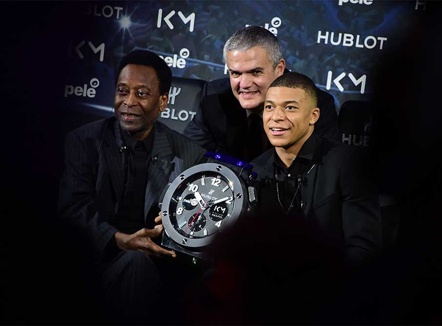 H Ηublot αποχαιρετά τον βασιλιά του ποδοσφαίρου-2