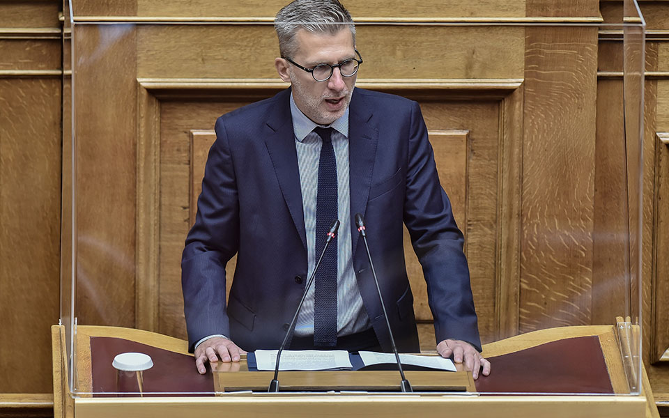 σκέρτσος-η-παράταξη-της-νδ-υπηρετεί-πά-562190095