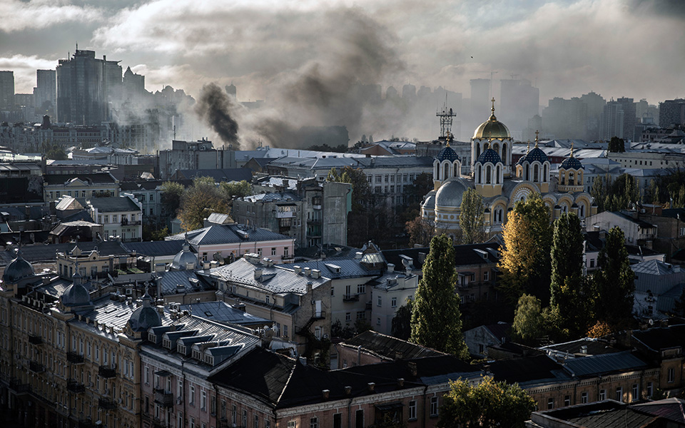 Τα καρέ του πολέμου: Οι 310 ημέρες που συγκλονίζουν τον πλανήτη-7