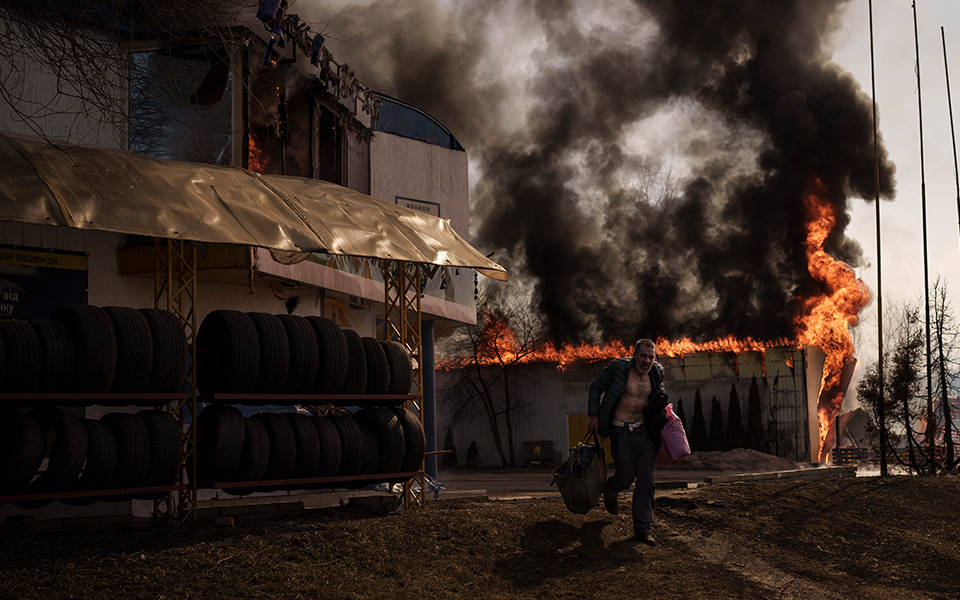 Τα καρέ του πολέμου: Οι 310 ημέρες που συγκλονίζουν τον πλανήτη-18