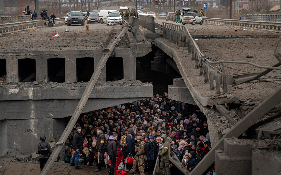 Τα καρέ του πολέμου: Οι 310 ημέρες που συγκλονίζουν τον πλανήτη-19