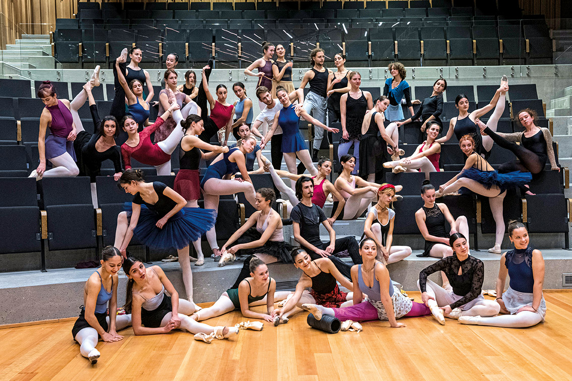 Στο Ωδείο Αθηνών, λίγο πριν τα εγκαίνια-1