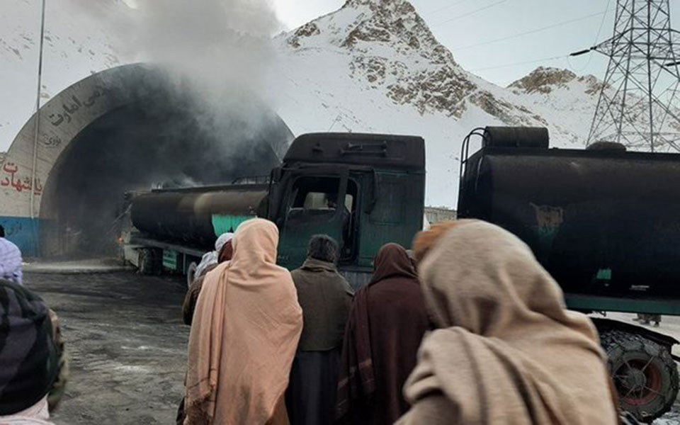 αφγανιστάν-19-νεκροί-από-ανατροπή-βυτιο-562192801