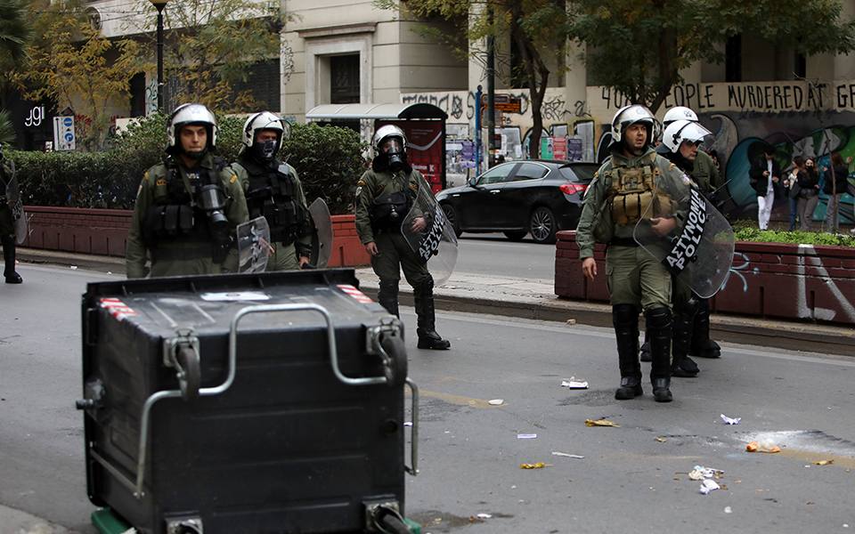 Ένταση σε ΑΣΟΕΕ και Νομική Σχολή – 25 προσαγωγές-1