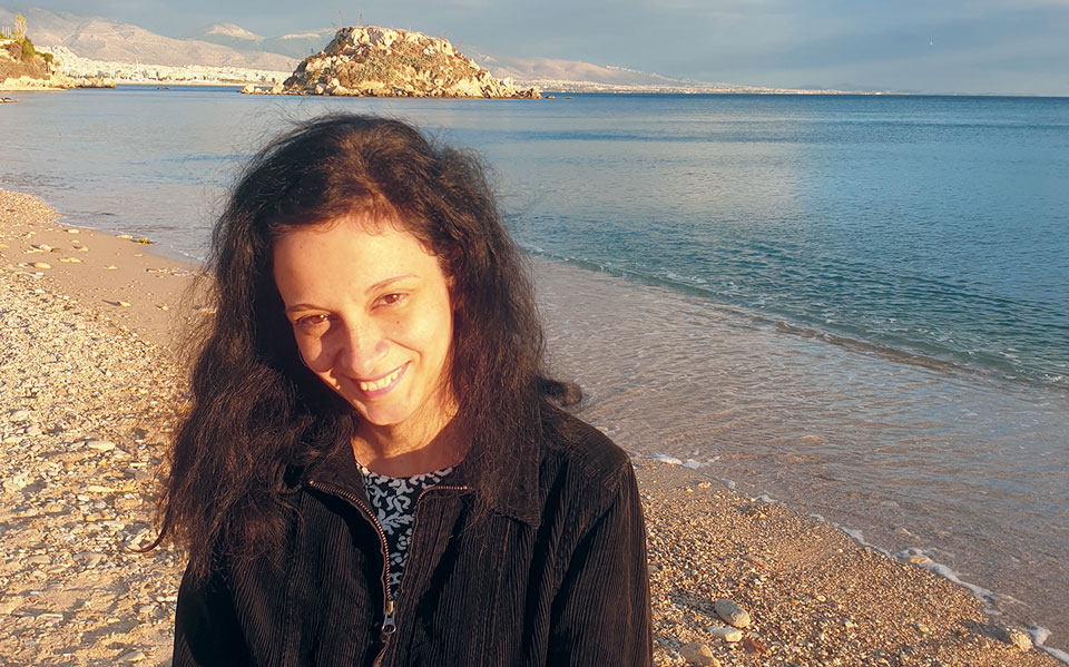 ενα-εικοσιτετράωρο-με-τη-συγγραφέα-αν-562181128