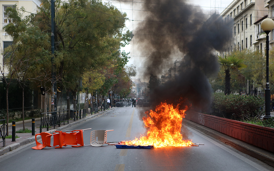 ένταση-σε-ασοεε-και-νομική-σχολή-25-προ-562185517