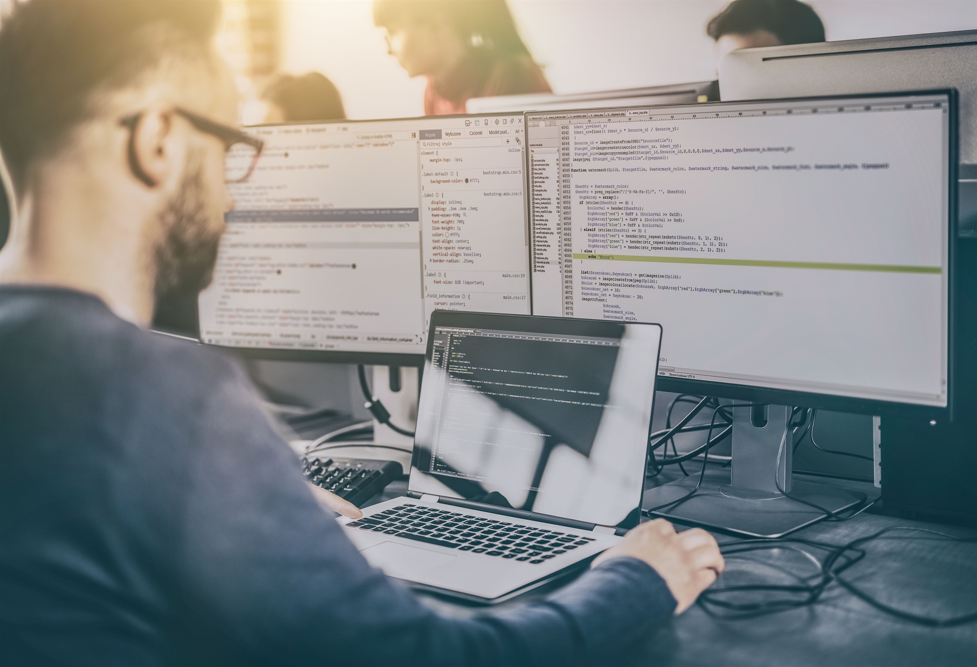 η-τεχνολογία-φέρνει-επενδύσεις-στην-ε-562189930