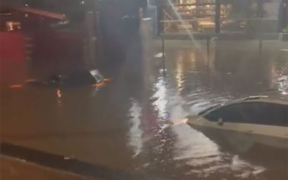 βραζιλία-εκατοντάδες-εγκλωβισμένοι-562165732