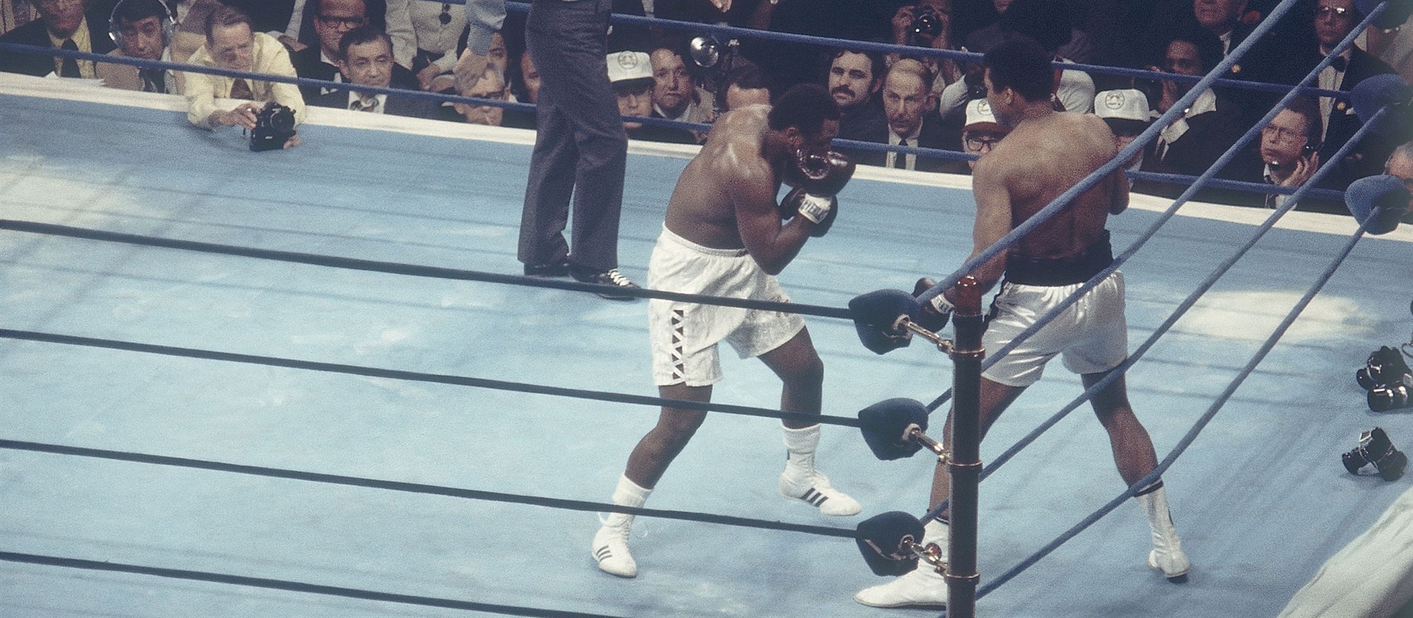 Ο Μοχάμεντ Αλι κρεμάει τα γάντια-3