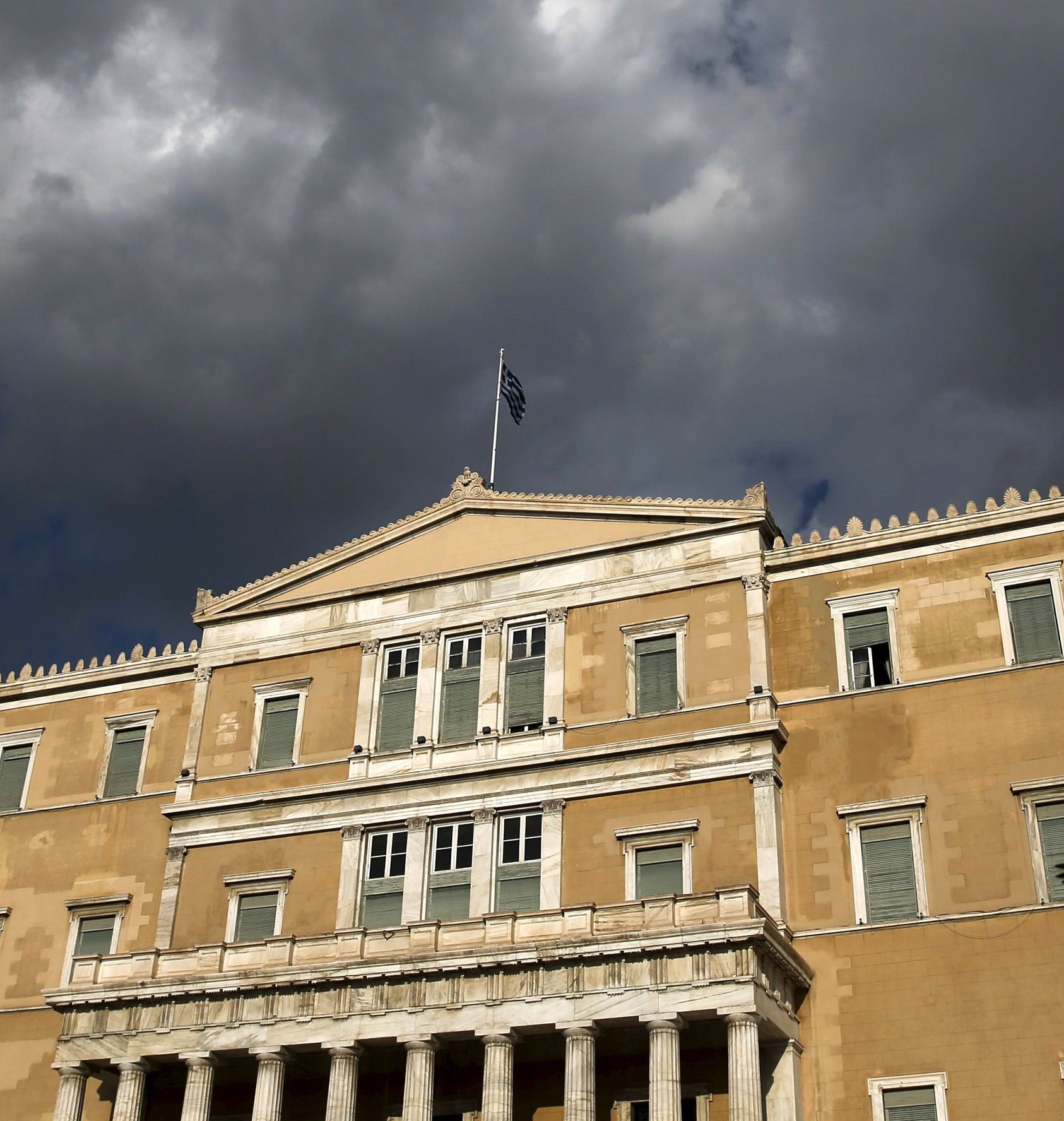 γραφείο-προϋπολογισμού-ομαλή-προσγ-562195927