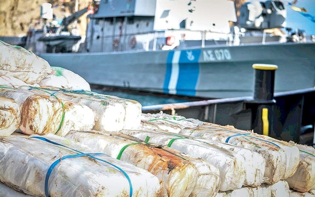 το-βαπόρι-από-τη-συρία-και-οι-13-τόνοι-χασ-562167628