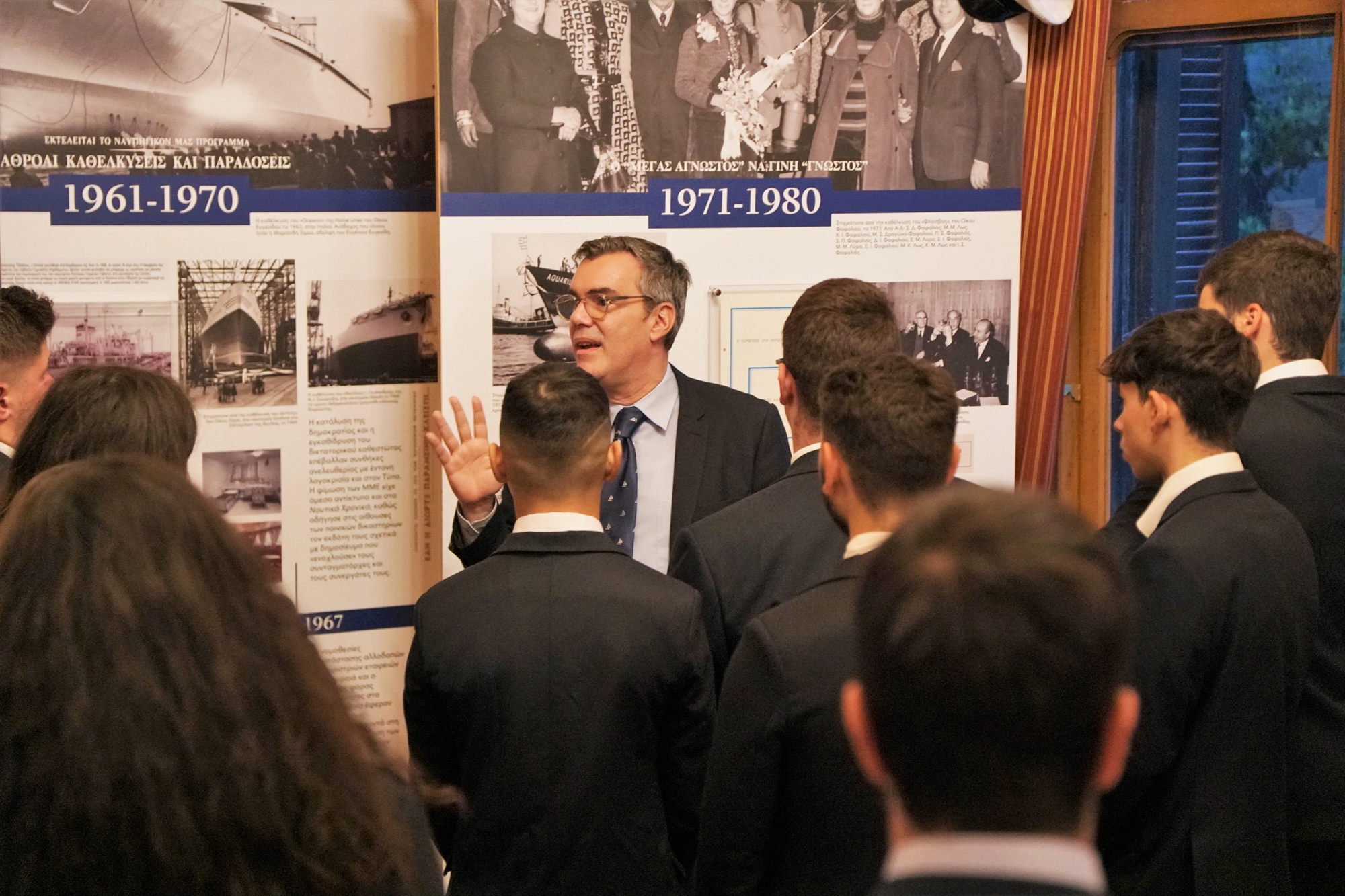 Όταν η πείρα καθοδηγεί τα νιάτα – Μια ωραία εκδήλωση για τη ναυτιλία-3