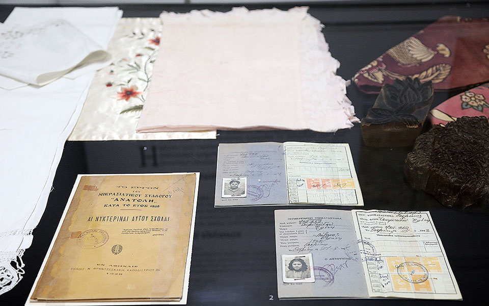 Τρεις εκθέσεις για το 1922 στο Καπνεργοστάσιο της Λένορμαν-3