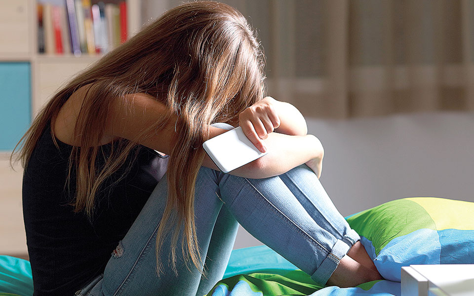 Οι έφηβοι γέρασαν τρία χρόνια στα lockdowns-1