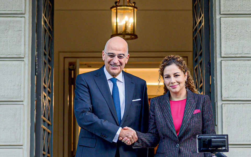 αοζ-δένδιας-τσάκα-με-επίκεντρο-το-συ-562169269