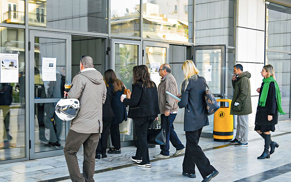 Οι συγκλονιστικές καταθέσεις στη δίκη για το Μάτι: «Όσοι έζησαν, έζησαν από τύχη»-3