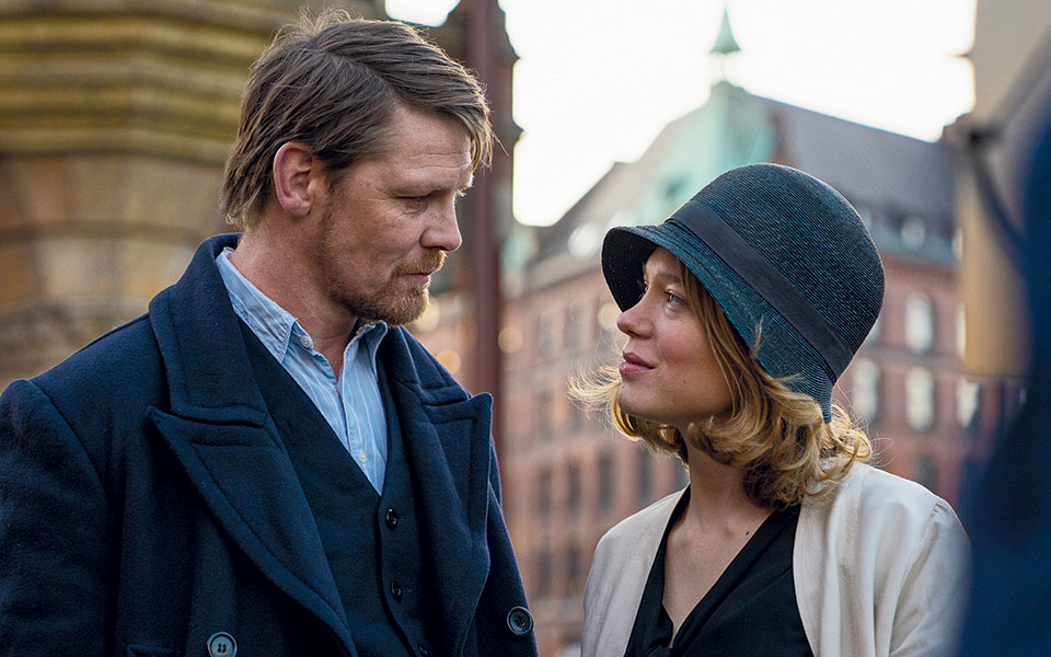 ιλντικο-ενιέντι-η-δημοκρατία-βρίσκετ-562172824