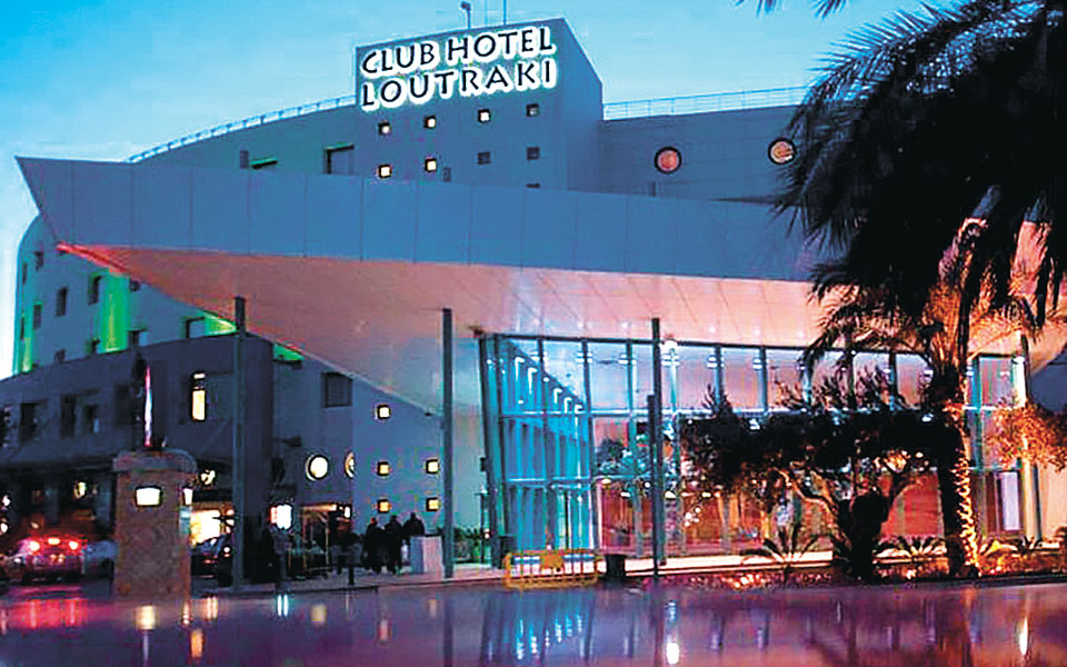 έρχονται-τρεις-άδειες-διαδικτυακών-κ-562178215