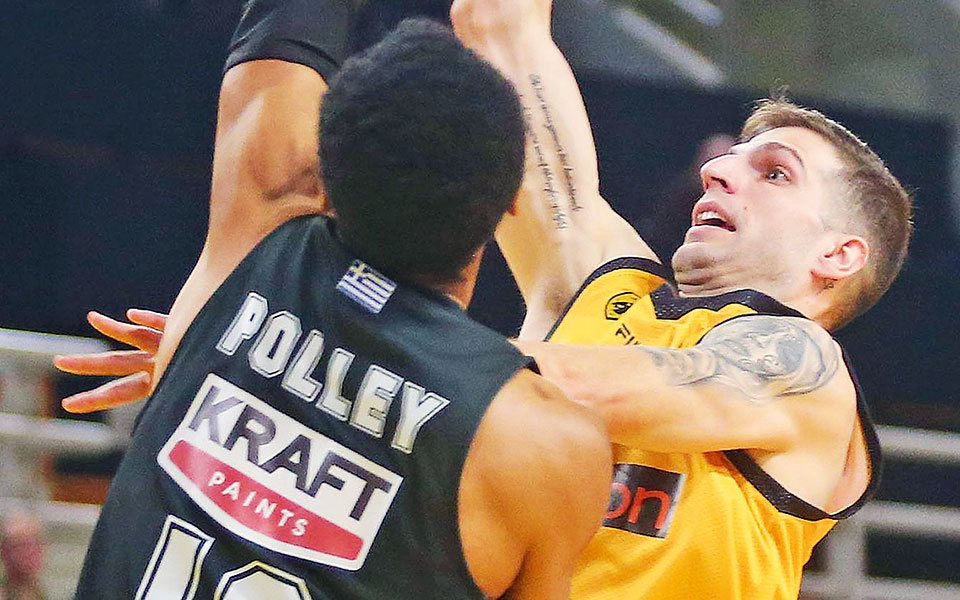 μπάσκετ-η-μάχη-των-δικεφάλων-έδειξε-562204717