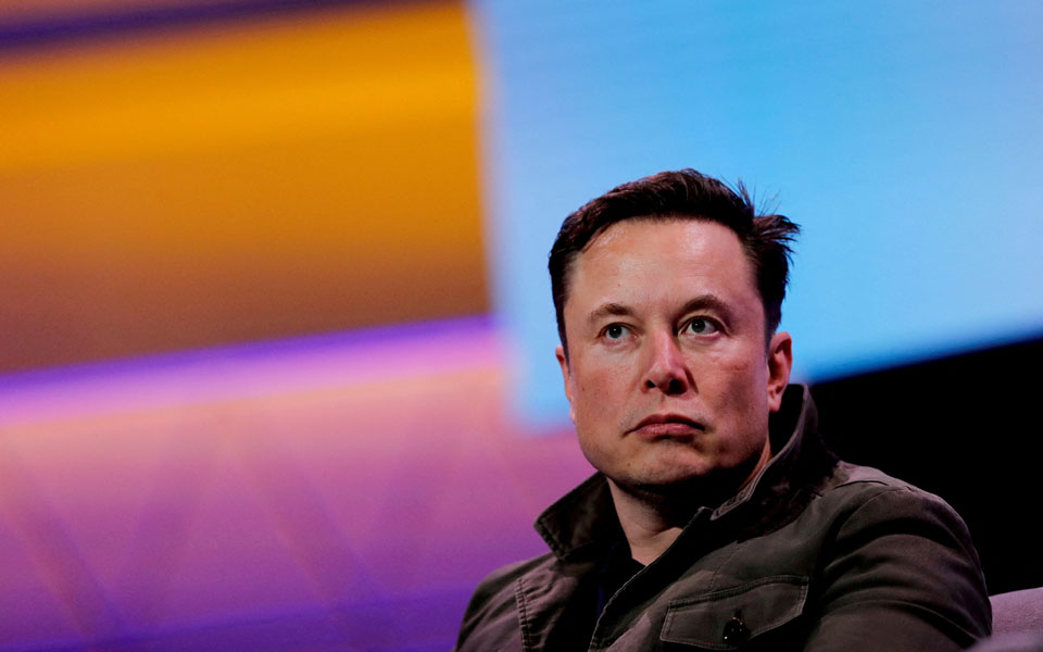 o-έλον-μασκ-έχασε-προσωρινά-τον-τίτλο-το-562175011