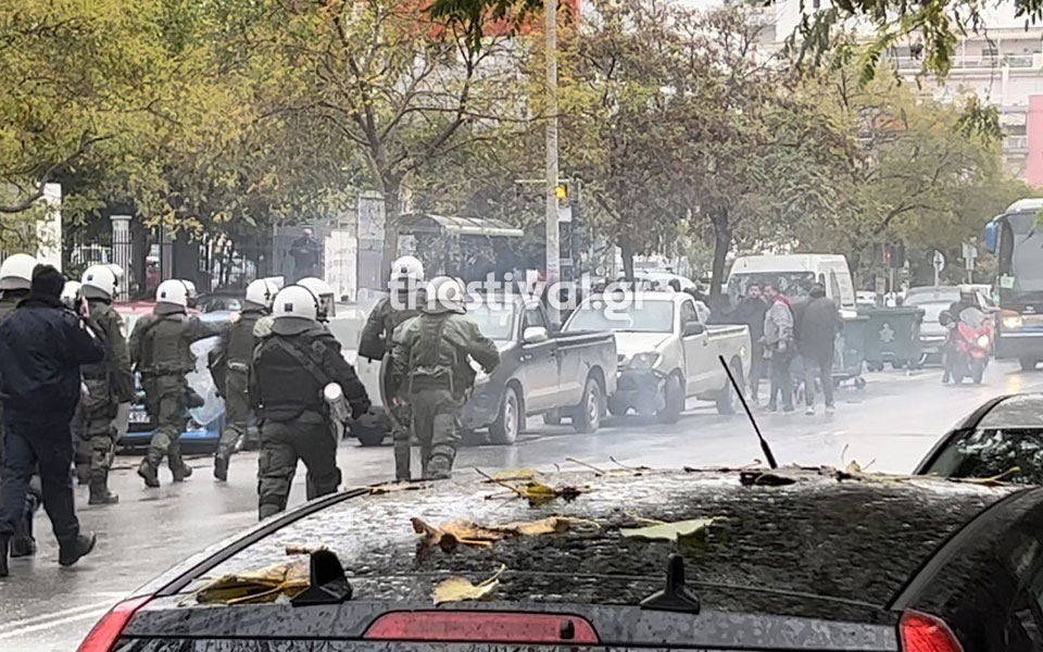 θεσσαλονίκη-επεισόδια-έξω-από-το-ιππο-562171048