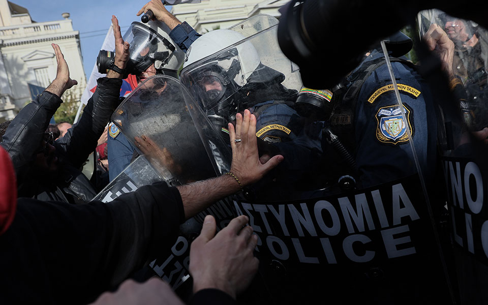 ολοκληρώθηκε-η-πορεία-των-εκπαιδευτι-562187341