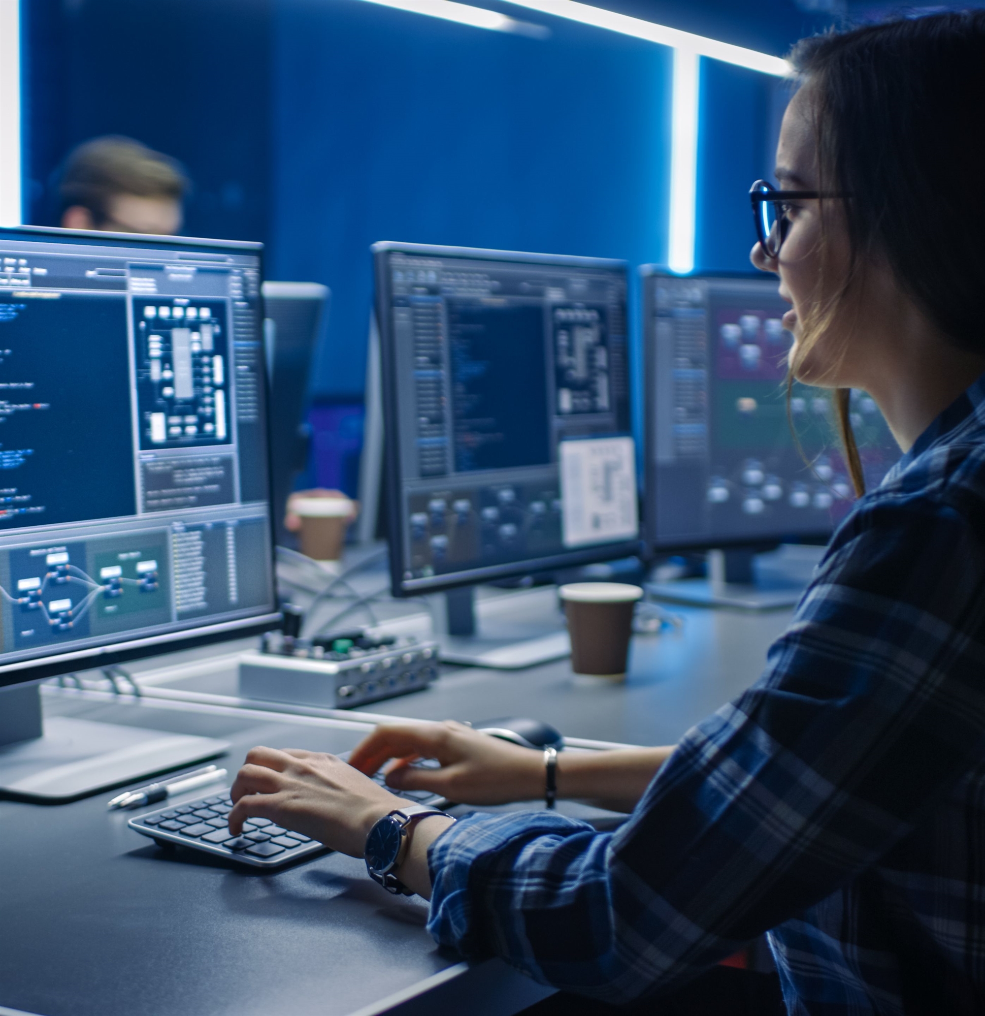 η-τεχνολογία-τονώνει-την-αγορά-γραφεί-562206055