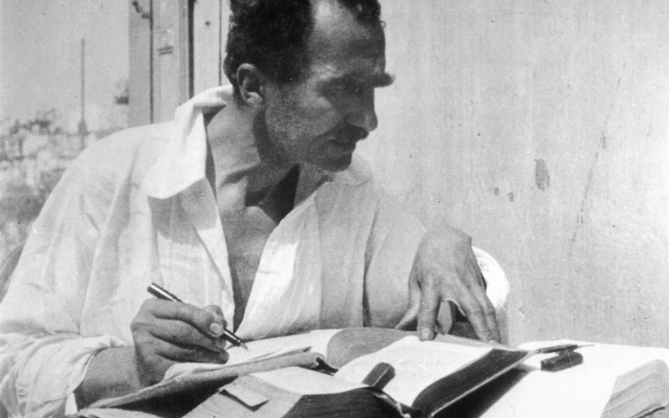 καζαντζάκης-ο-ανήφορος-σκαρφάλωσε-562169236