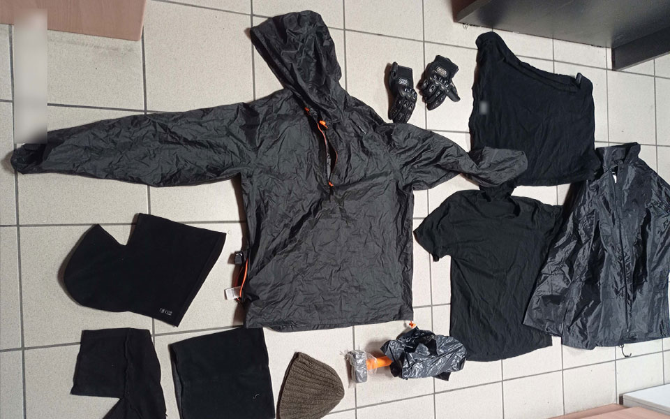 θεσσαλονίκη-χειροπέδες-σε-δύο-αδέλφι-562206337