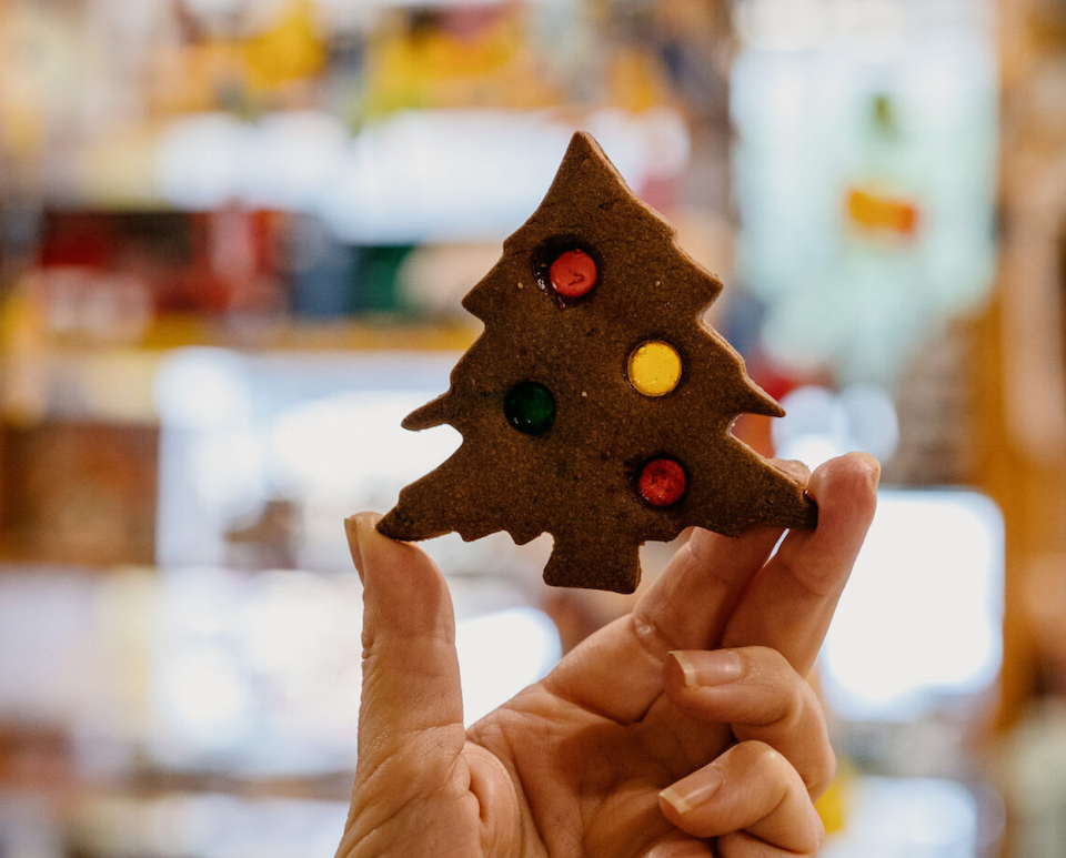 σοκολατένια-δεντράκια-με-μπάλες-από-χ-562201630