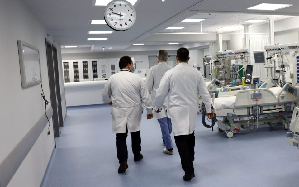 ανεμβολίαστοι-γιατροί-η-απόφαση-της-ε-562196797