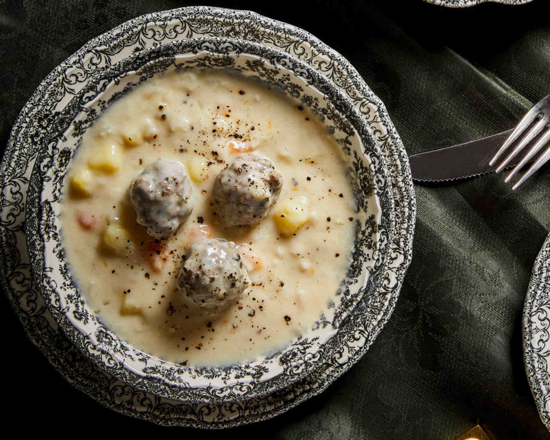 γιουβαρλάκια-το-ελληνικό-comfort-food-562165102