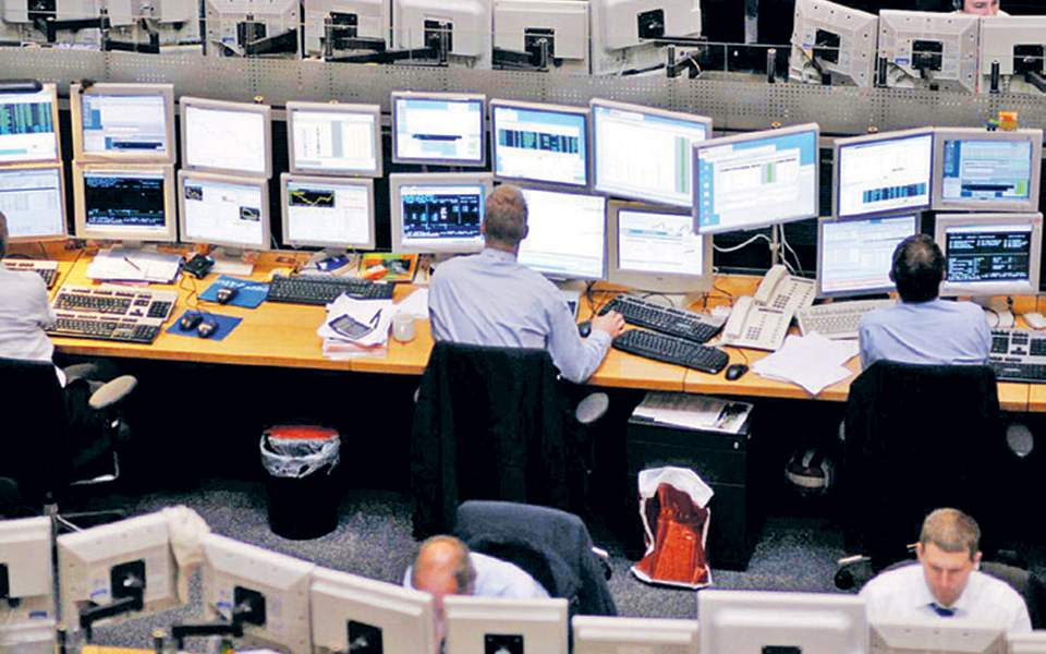 έπειτα-από-μια-εφιαλτική-χρονιά-η-ευρώ-562180756