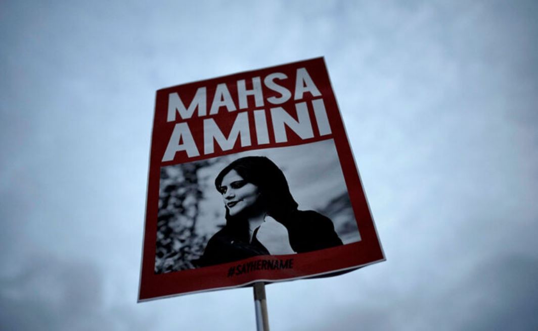 Explainer: Καταργήθηκε η Αστυνομία Ηθικής στο Ιράν;-1