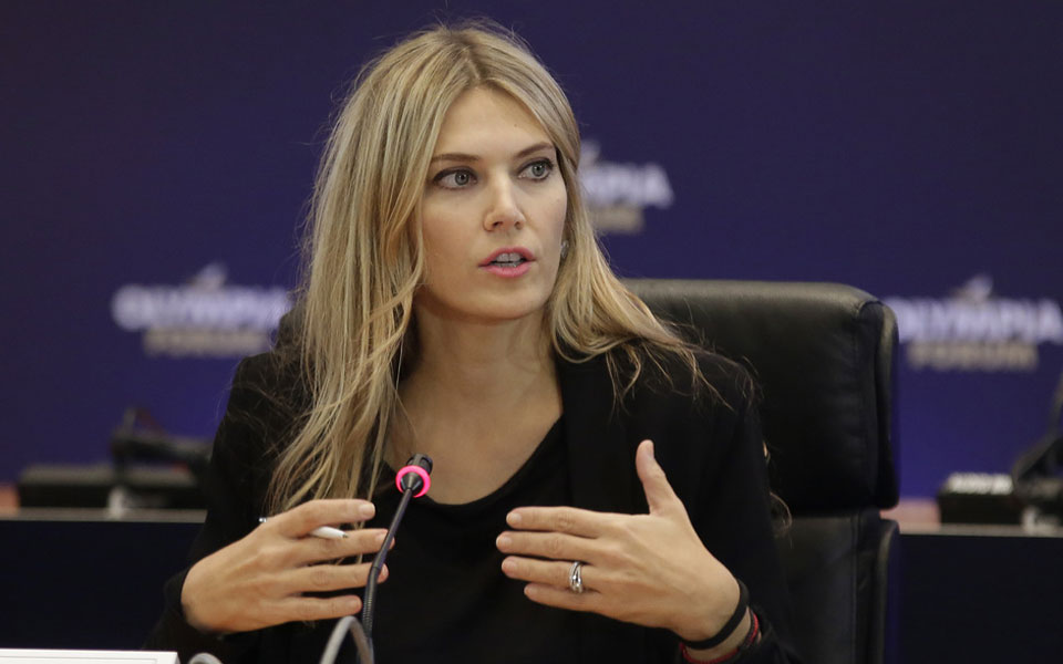 πώς-η-καϊλή-βούλιαξε-στην-έρημο-562180594