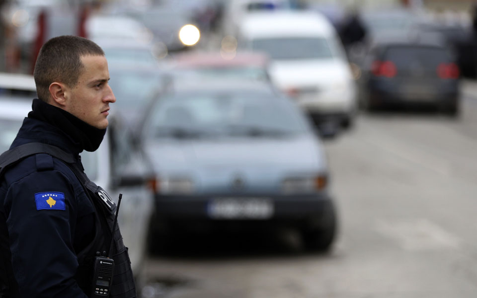 το-κρεμλίνο-απευθύνει-έκκληση-για-διά-562182367