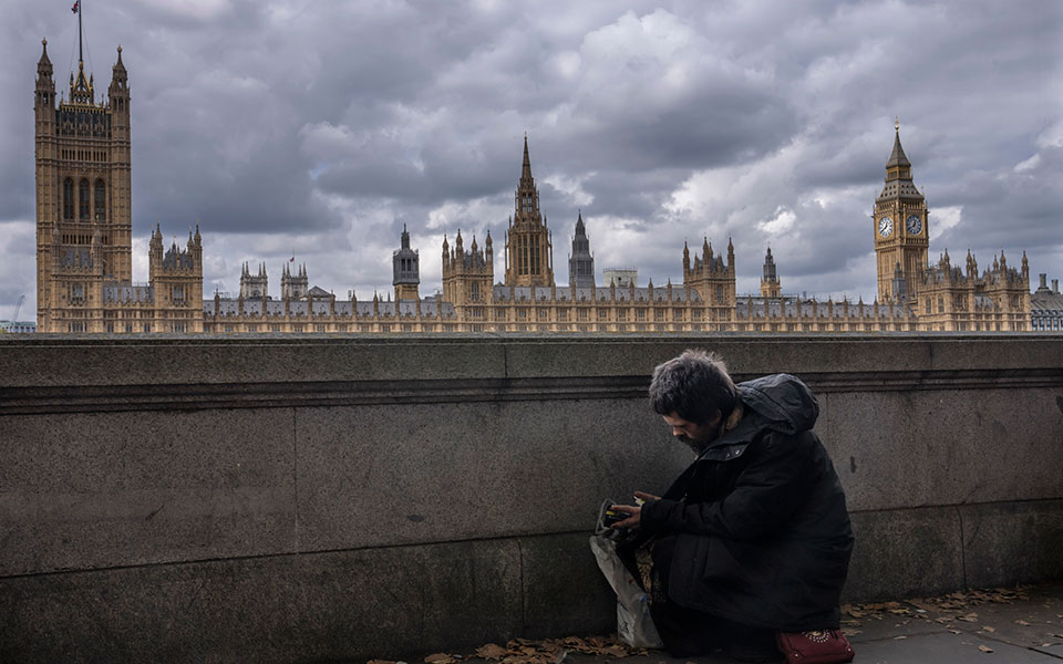 βρετανία-ένα-εκατομμύριο-άνθρωποι-κ-562192630